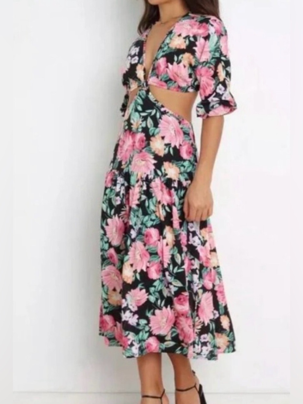 Petal & Pup NEW Tara Cut Out Floral V Neck Midi Dress in Black Size 10 NWT